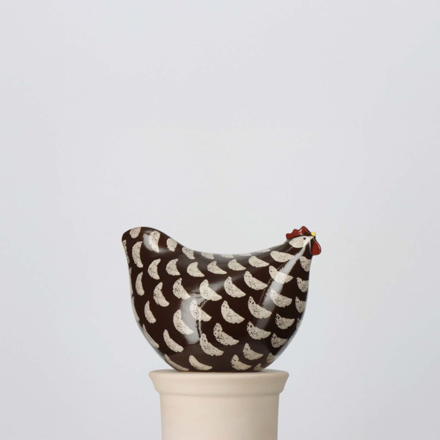 LES CERAMIQUES DE LUSSAN FRENCH POULETTE - MEDIUM BLACK SPECKLED WHITE
