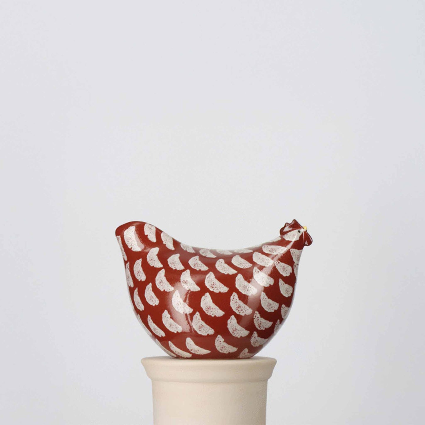 LES CERAMIQUES DE LUSSAN FRENCH POULETTE - MEDIUM BORDEAUX SPECKLED WHITE