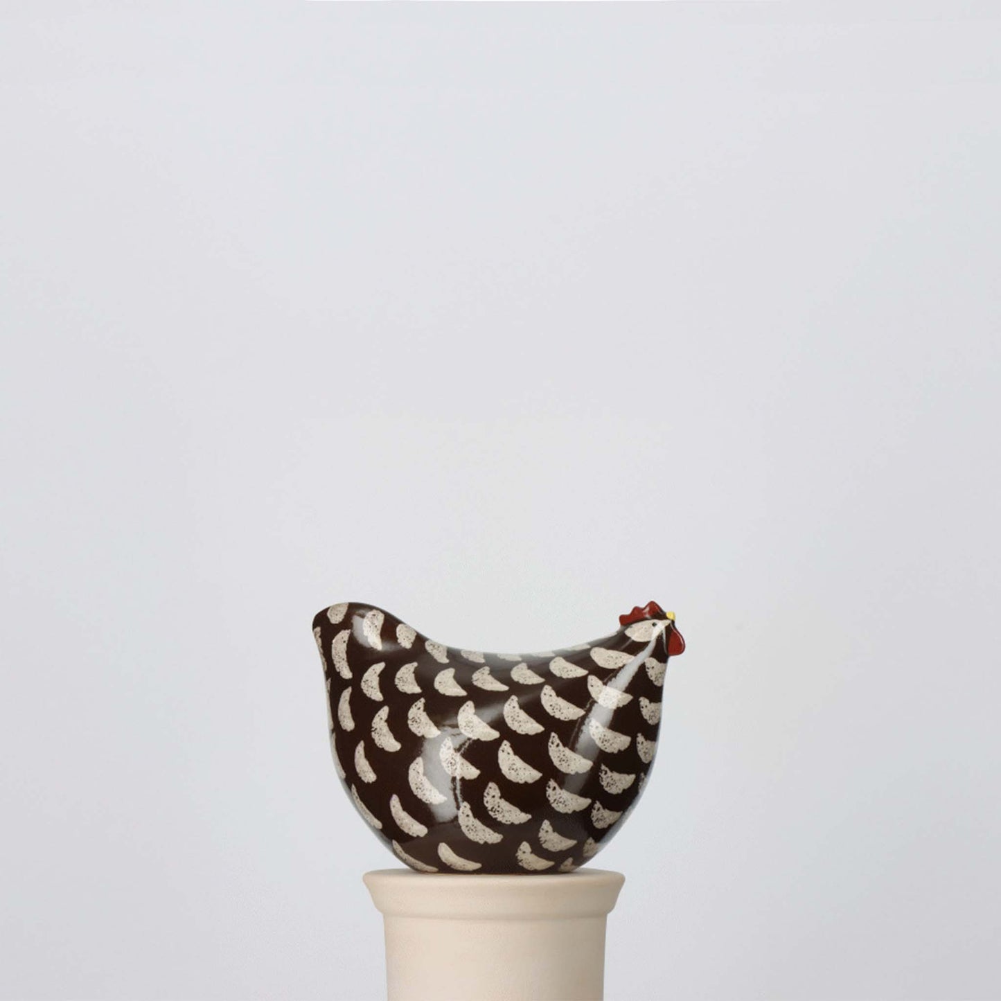 LES CERAMIQUES DE LUSSAN FRENCH POULETTE - SMALL BLACK SPECKLED WHITE