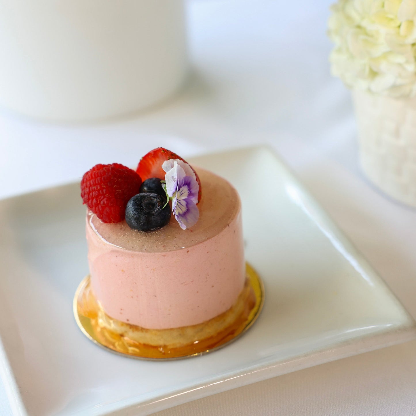 MIXED BERRY MOUSSE INDIVIDUAL
